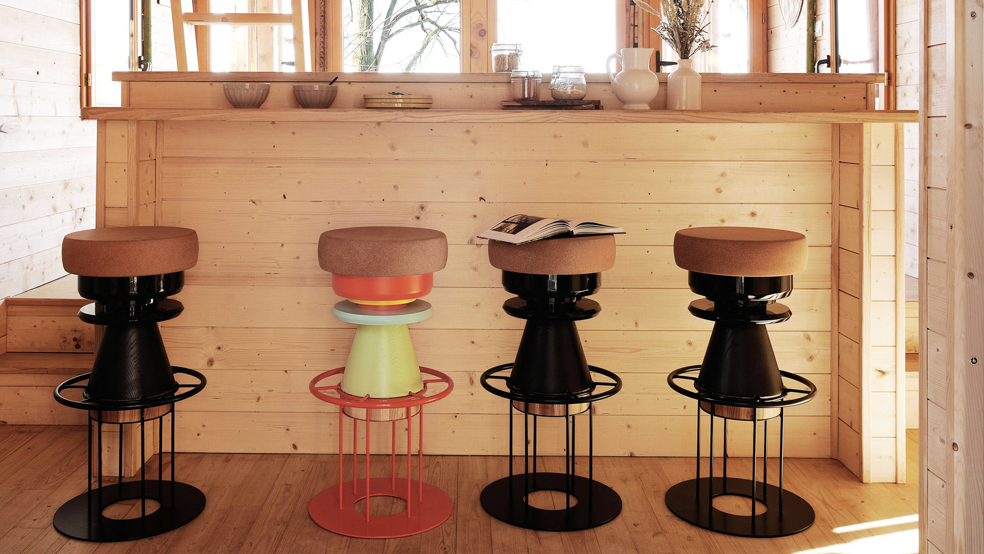 Tembo Stool, Lifestyle